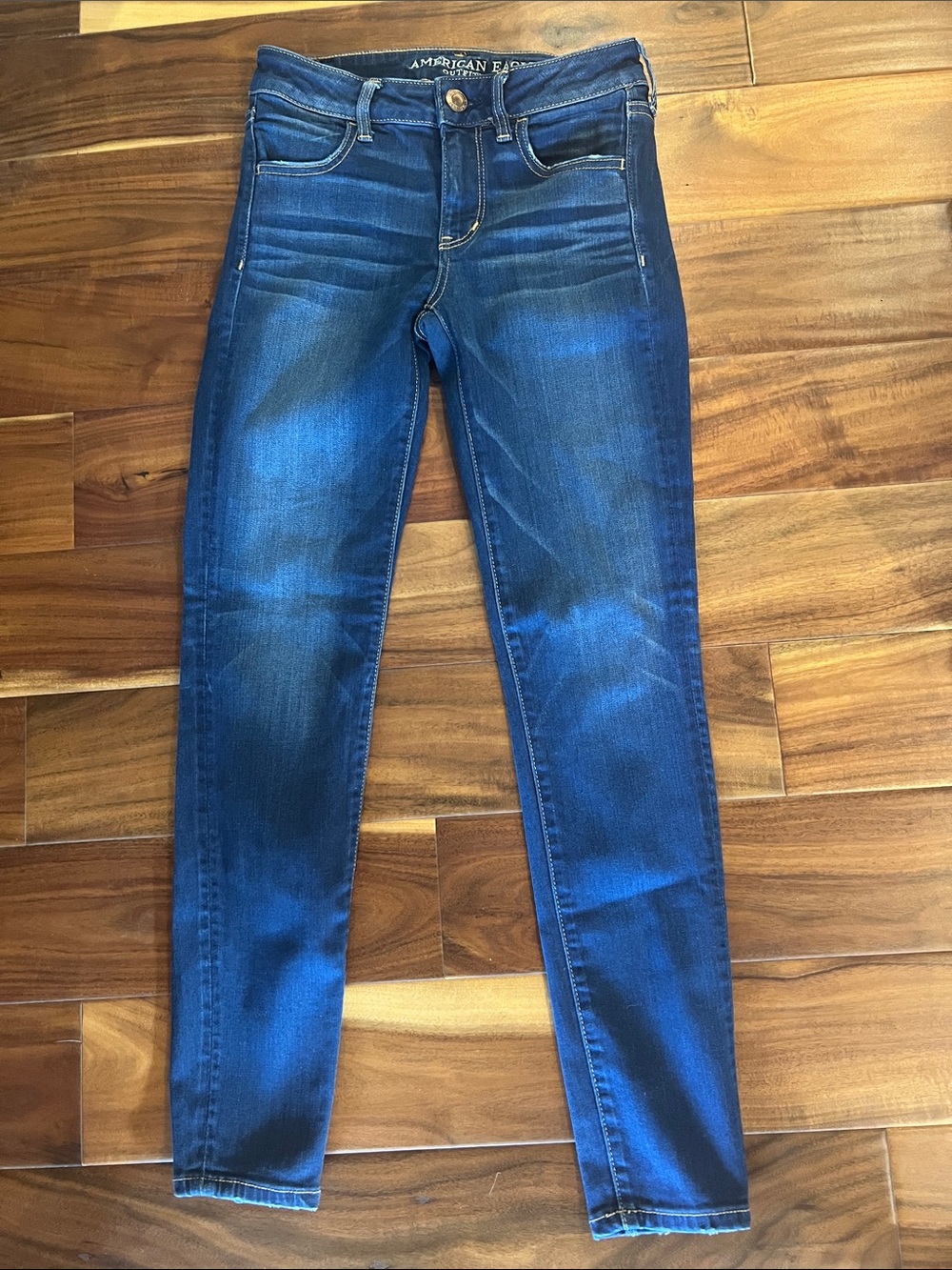 American Eagle Outfitters Women’s Dark Blue Skinny Jeans
